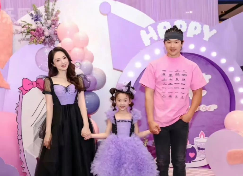 董璇和高云翔离婚后，两人每年还是会一起帮女儿办生日会，原来的一家三口还会一起合影