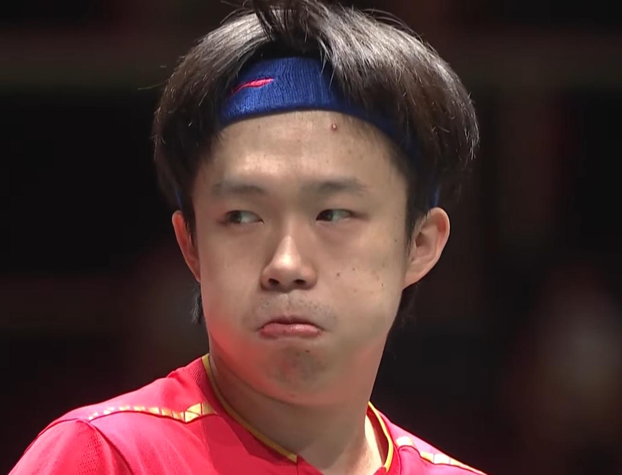 王楚钦打生气了，第一局虽然11:9拿下了安宰贤，但是安宰贤搏杀了几个球，非常