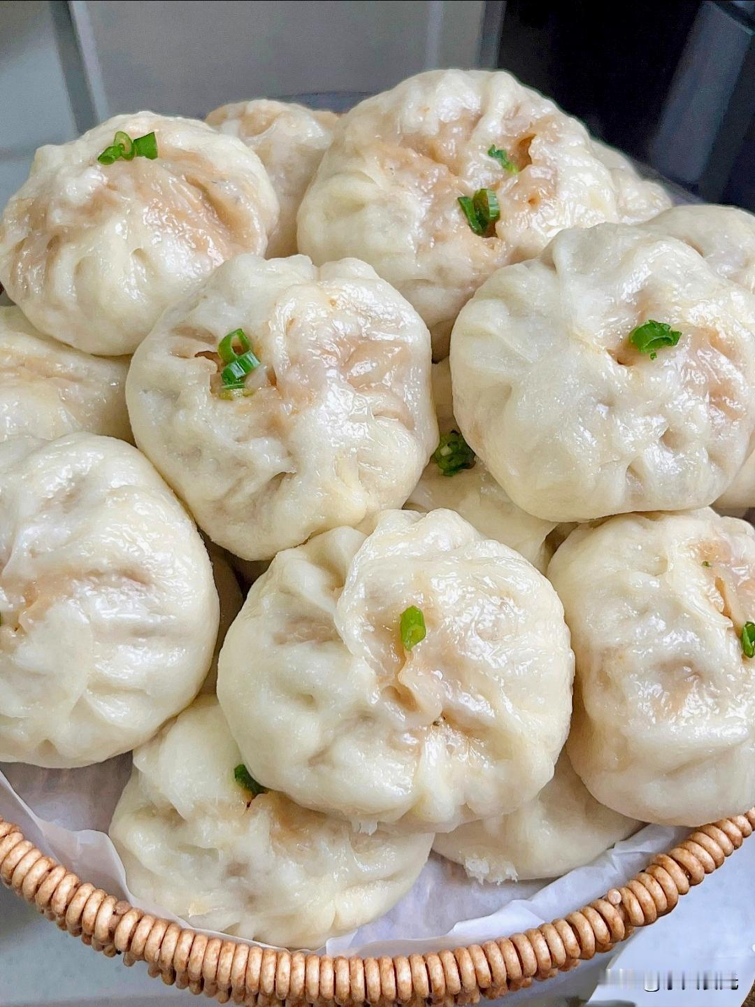 在家蒸鲜肉包子不塌陷！汁水足还暄软，再也不用外面买总想吃鲜肉包子，外面买的