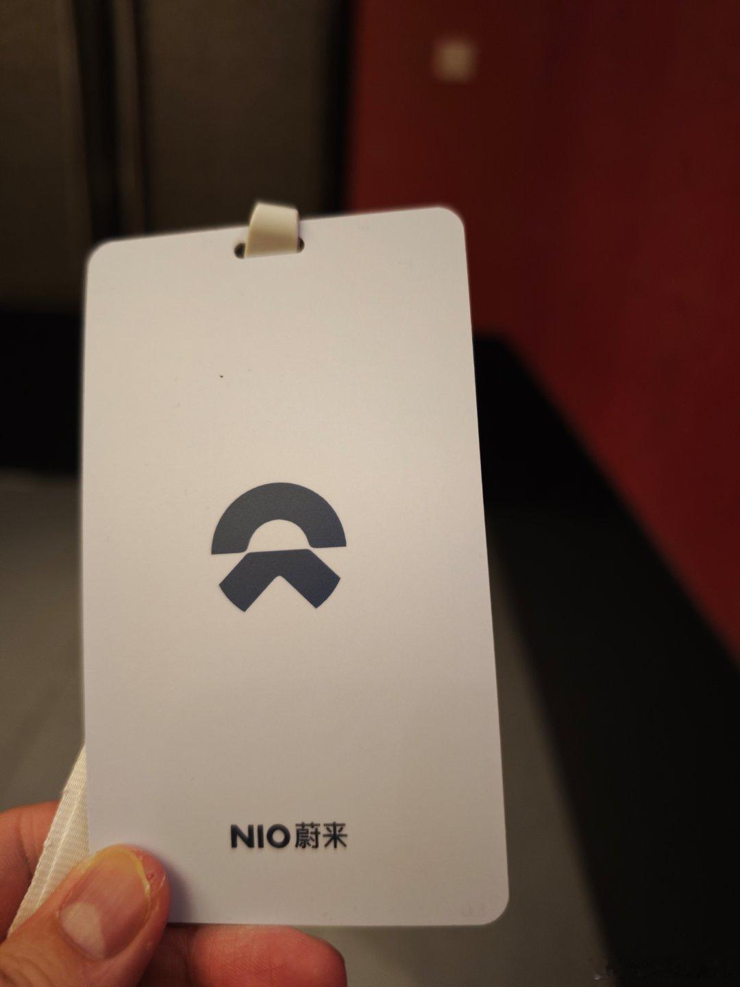 看到这个大家伙了，气场独一无二，这不是xx库里南，也不是xx揽胜，这就是中国蔚来