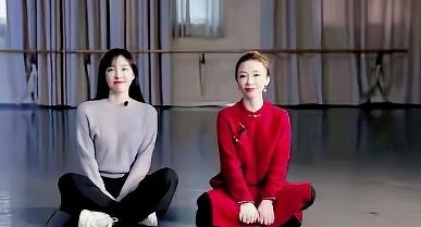 今年九三晚会的总导演并非央视主持人，而是中国东方演艺集团的“舞坛双子星”，周莉亚