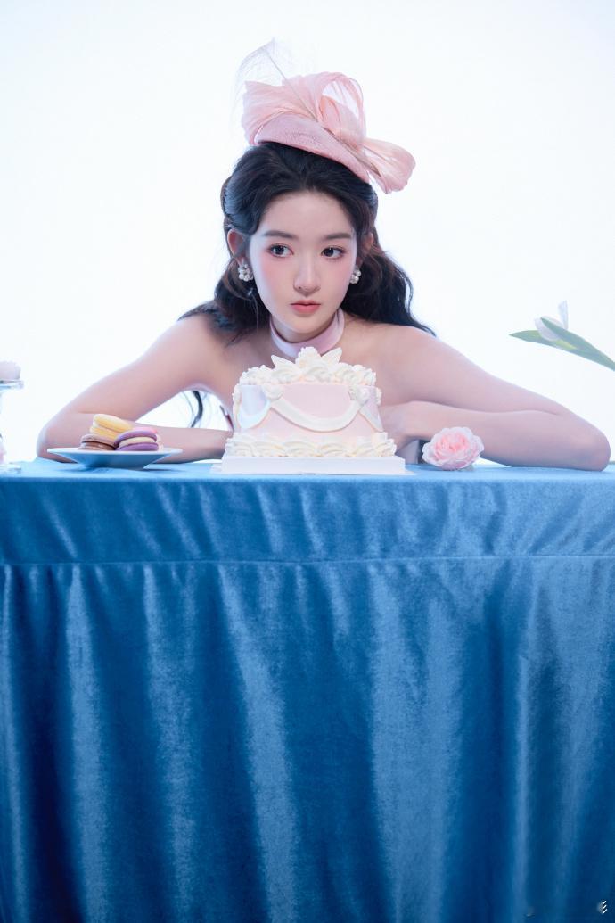 王玉雯看得出她是公主王玉雯看得出她是公主，真的是太漂亮了吧，粉色的公主裙好美呀