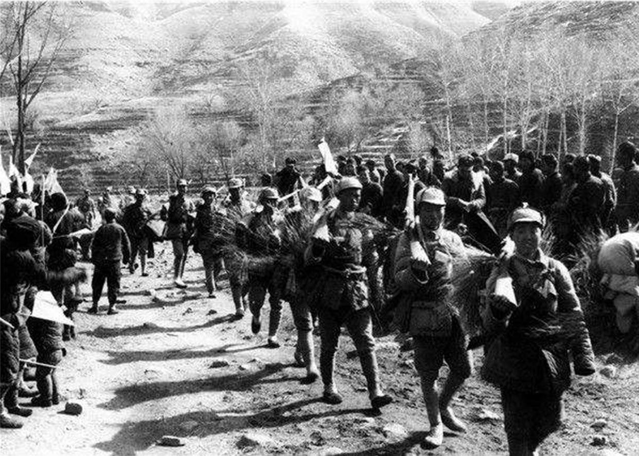 1940年，八路军被日军包围，牺牲497人！团主力距4公里，却没营救这场让