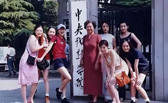 能给认全最少你快五十了[汗]