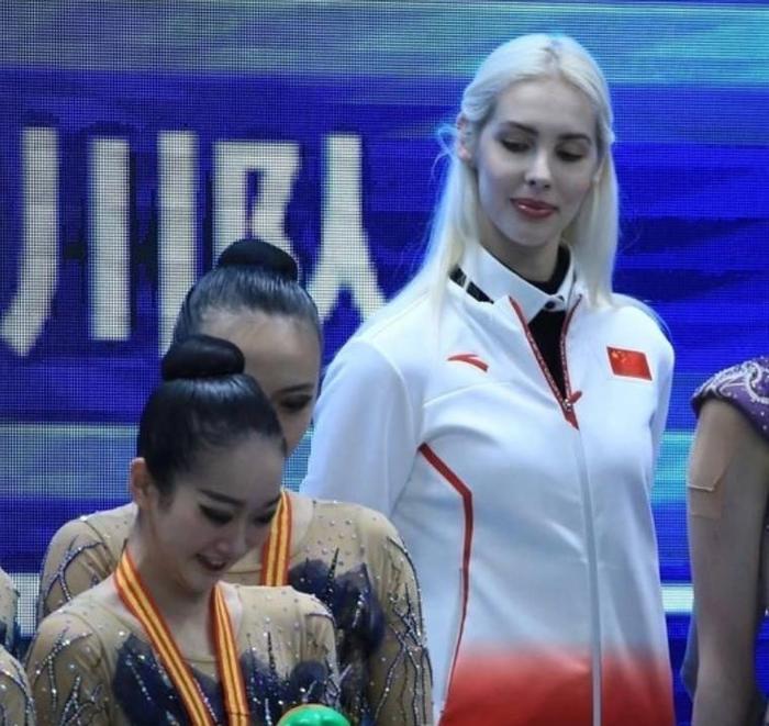 “不给参赛就让中国赢！”俄罗斯体操女王被禁赛，她毅然决然地选择加入中国队，最终帮