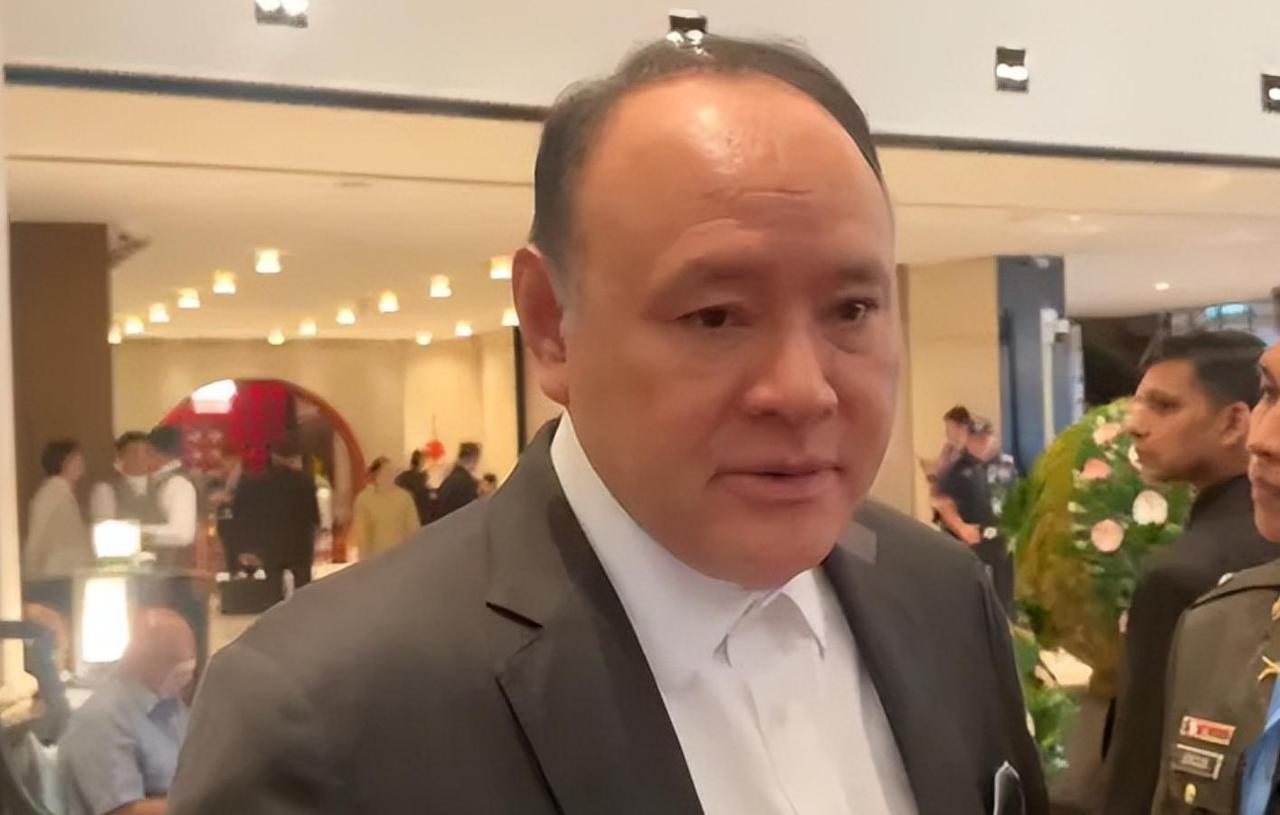 🌞香会已结束，新加坡防长用中文收尾，菲防长留下一句很可笑的话历时三天的
