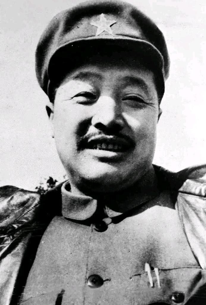 贺龙为什么后来逐渐退出一线指挥了？他很清楚自己的优势和短板从红军创建红二方