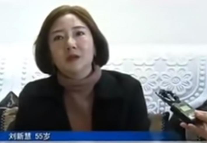 55岁大姐徐娘半老，风韵犹存，而她征婚提出的5个择偶条件让网友“炸锅”！有人说她