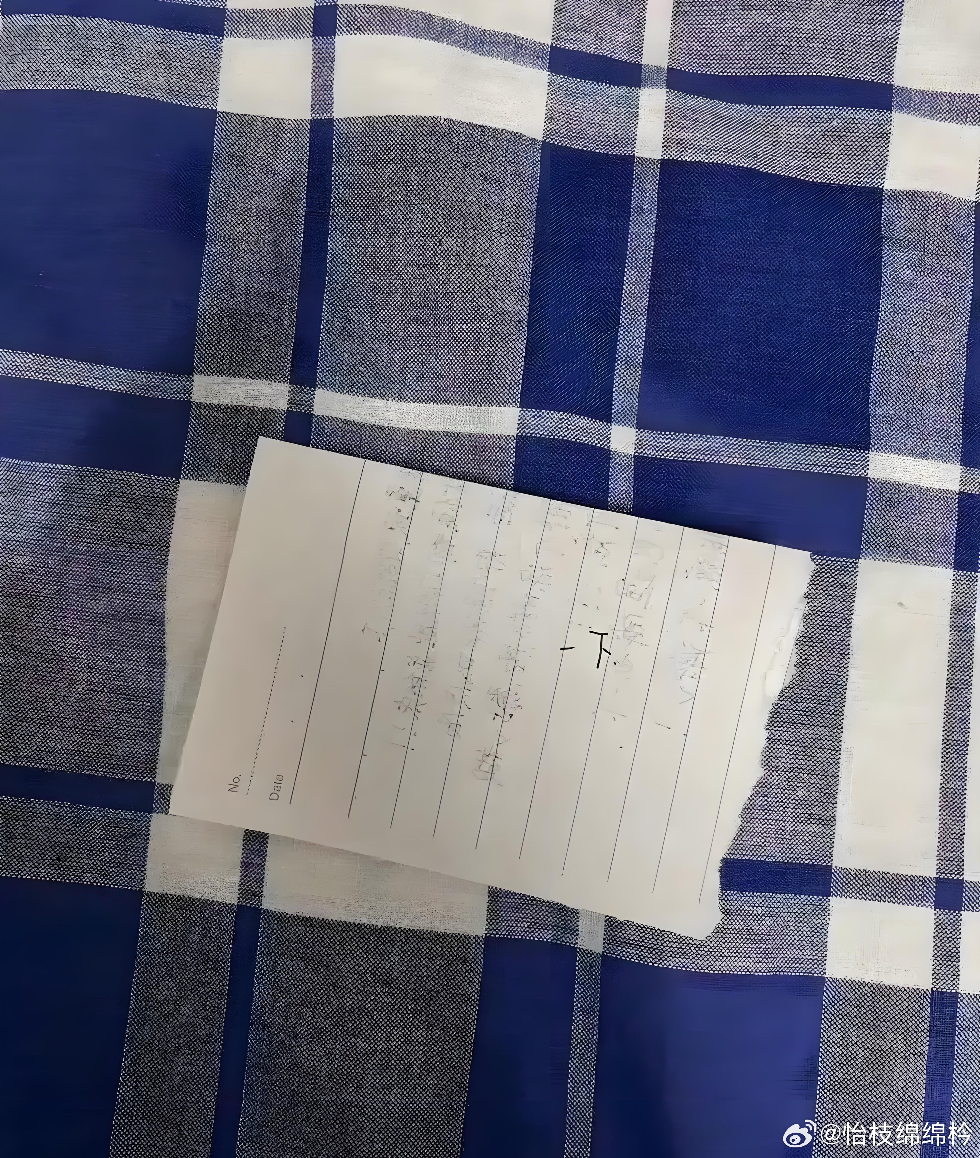 怎么办刚到宿舍就被室友贴小纸条