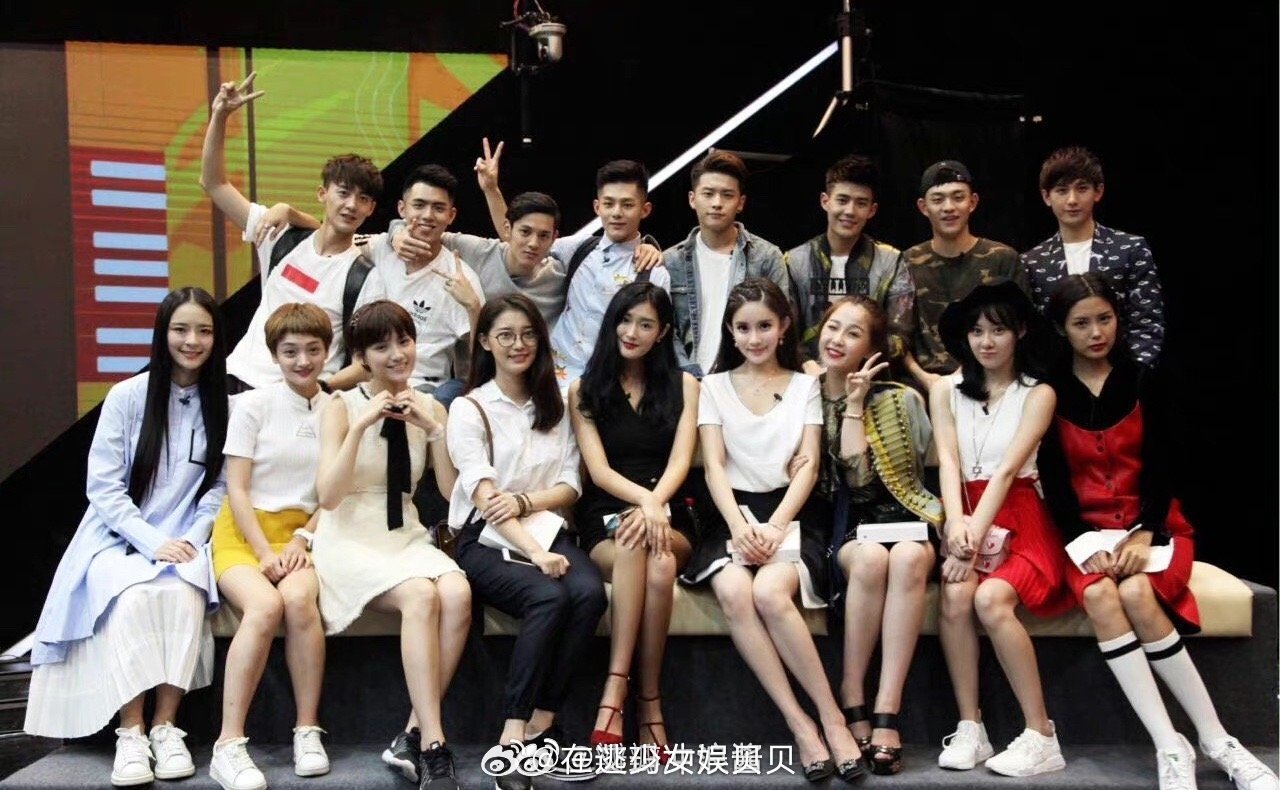 当年的一年级大合照，现在好多都混出头了吧！