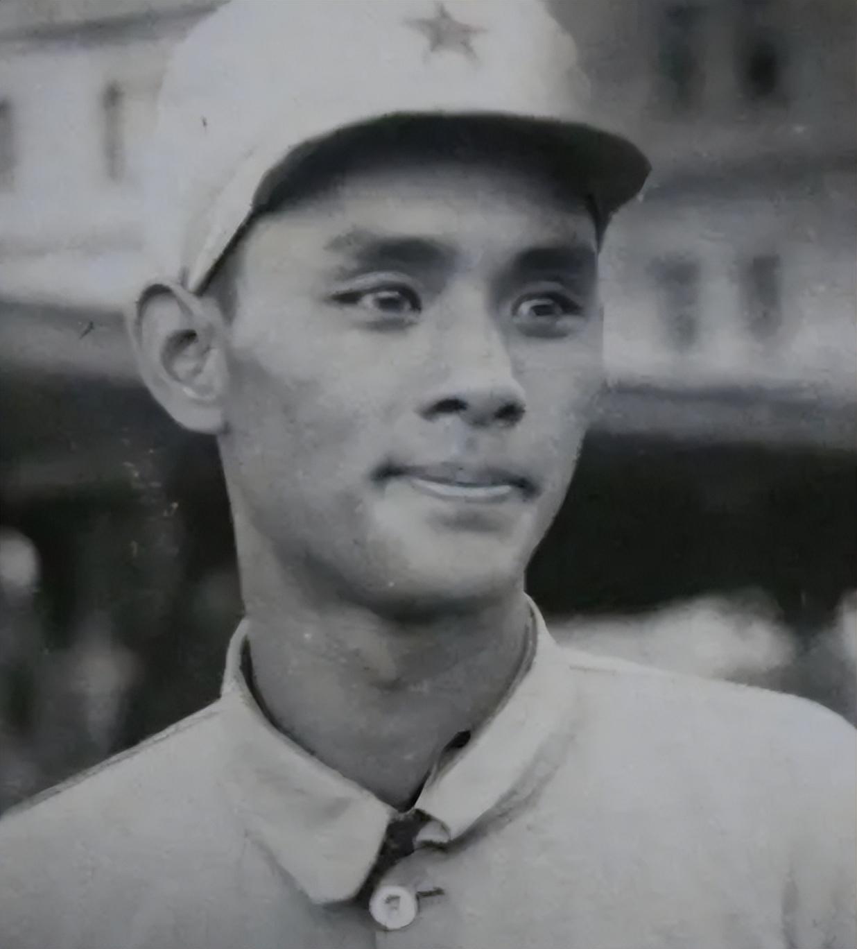 1946年，兰格庄阵地，神枪手魏来国击毙70多个敌人后，被敌人一枪“诱”出战壕，