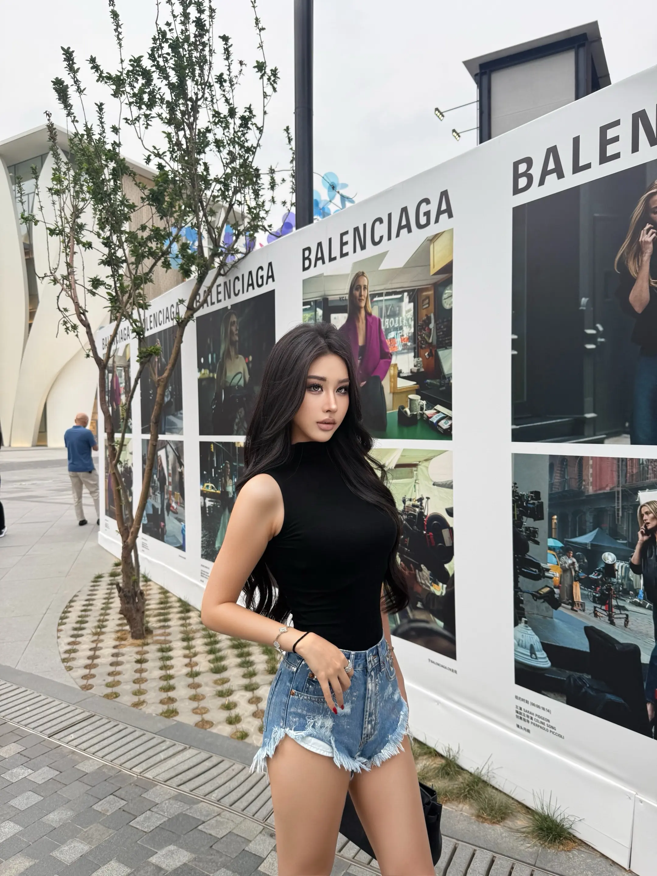 莫名其妙被美了一下