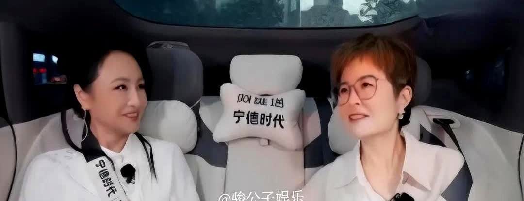 51岁的曹颖突然消失荧幕的原因终于揭晓！在最新曝光的湖南卫视节目片段里，