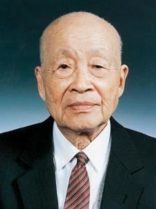 1928年，日本富家女不顾家人反对，远嫁数学家苏步青。哪料，日军侵华期间，富家女