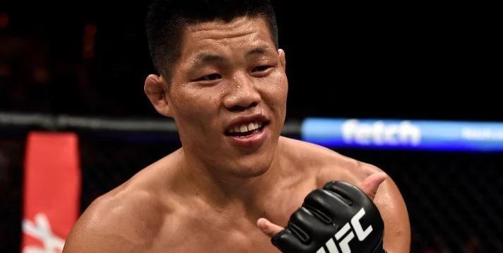 不懂就问，李景亮和宋亚东谁才是中国男子UFC第一人？论排名宋亚东到前五名，李景亮