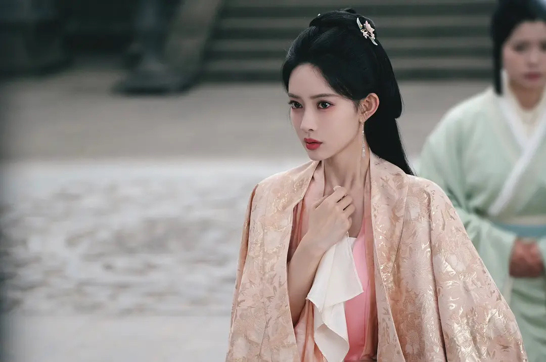 刘学义、孟子义新剧《桃花映江山》下证了，定档6月25日开播，这部剧是在《九重紫》