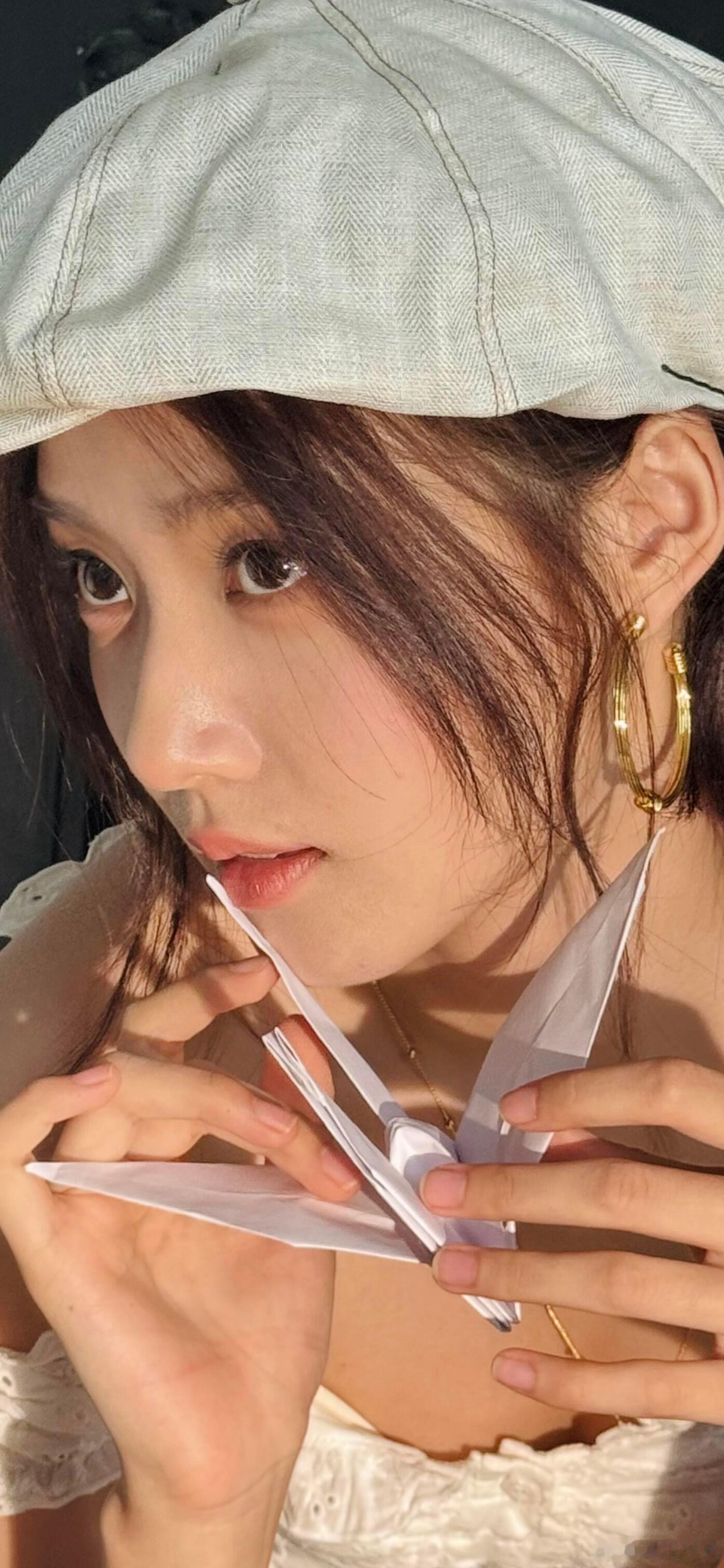 卢昱晓卢昱晓生图清纯氧气感美女美的卢昱晓｜​​​