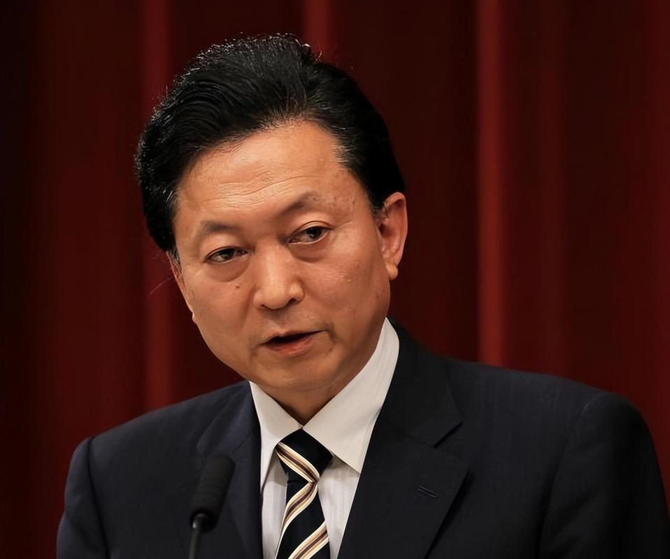 防卫预算飙涨还窜台！日本前首相发声：别把协议当废纸！日本前首相鸠山由纪夫近