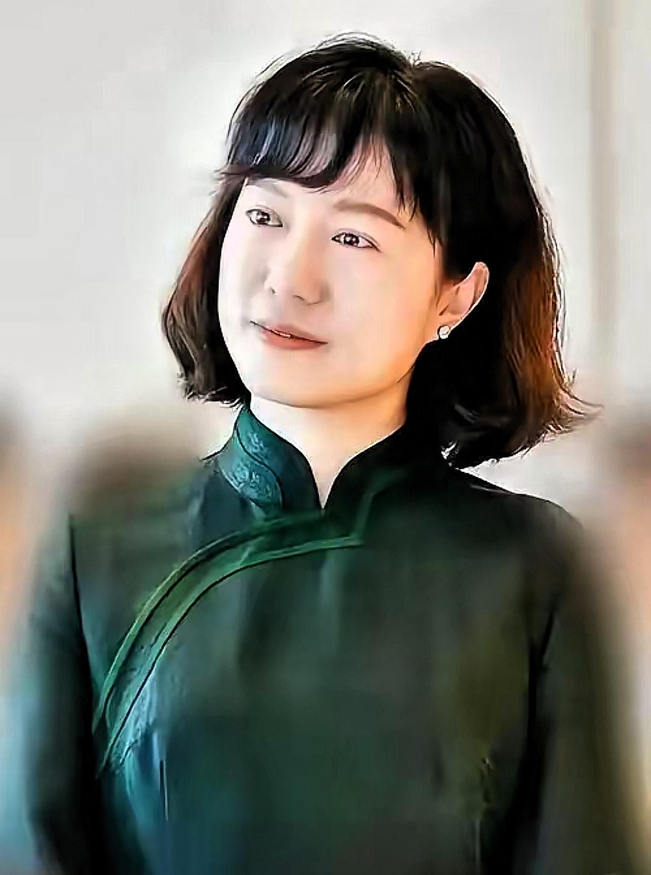 等看翁帆“笑话”的人,被她这波操作打了脸多少人等着看翁帆在杨老走后“闹分家”