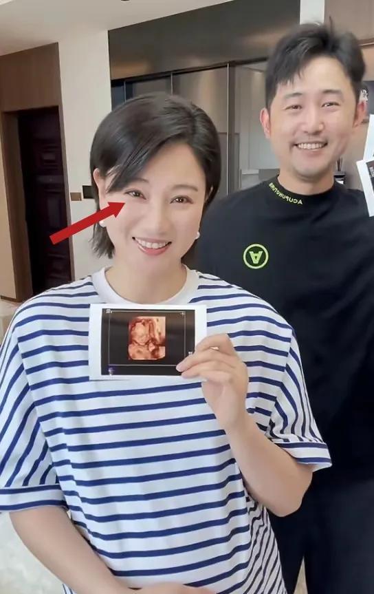 我宣布！娱乐圈最勇敢的人出现了，不是开公司杨幂，也不是张雨绮，而是40岁的女