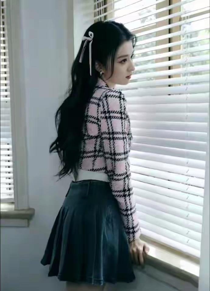 王楚然这颜值，妥妥校花级！​​​