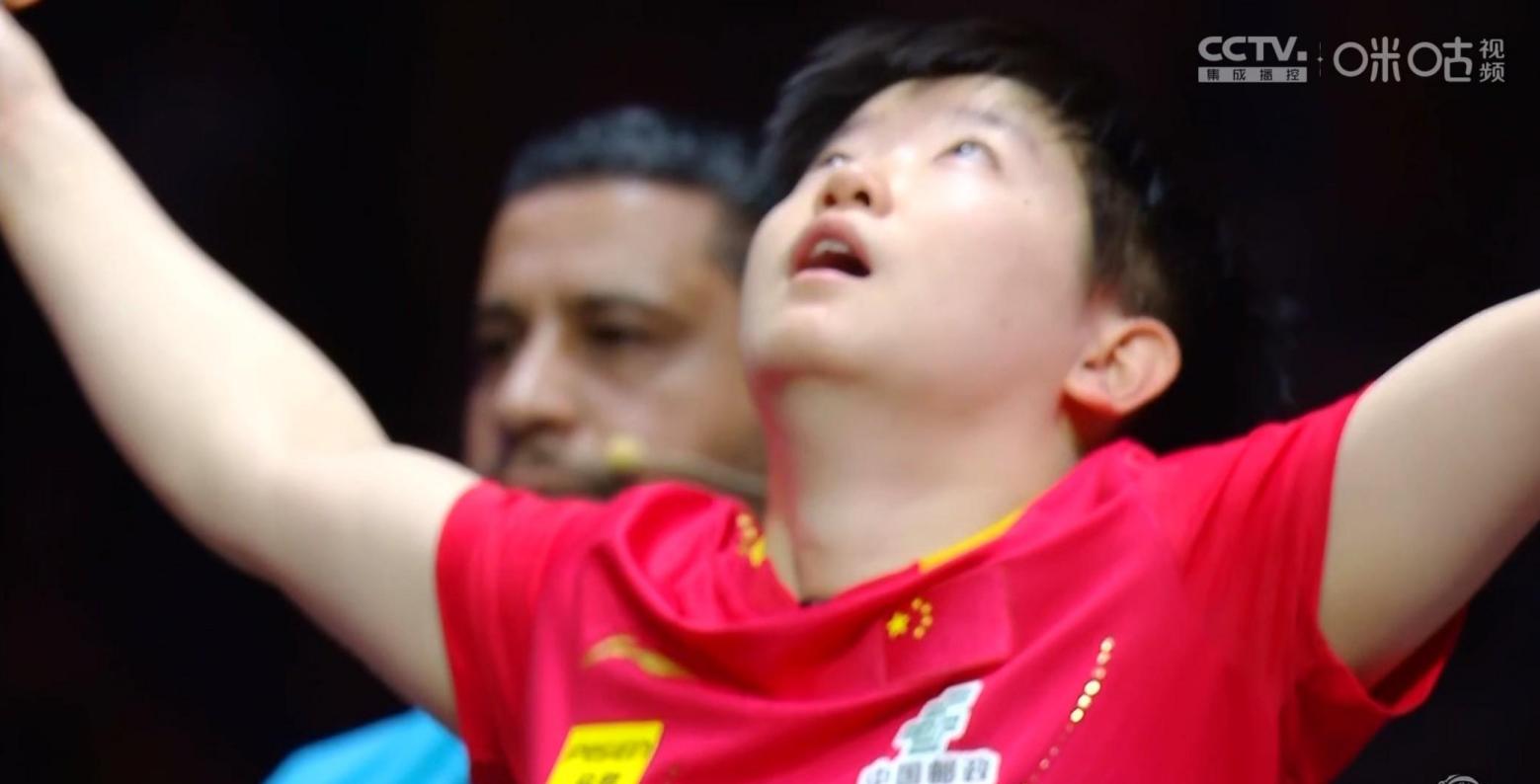 真正的强者对决！孙颖莎胜王曼昱夺冠！2025多哈世乒赛上，孙颖莎与王曼昱