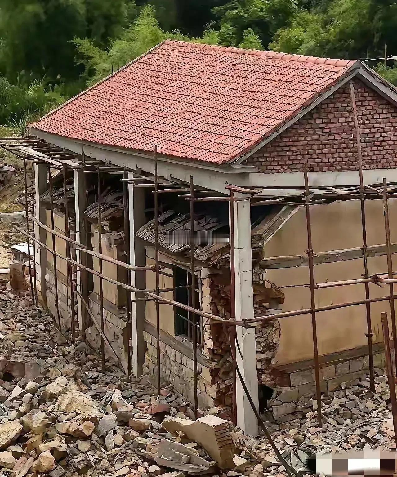 不懂就要问，为何要这样建房子？这不是更费钱吗？