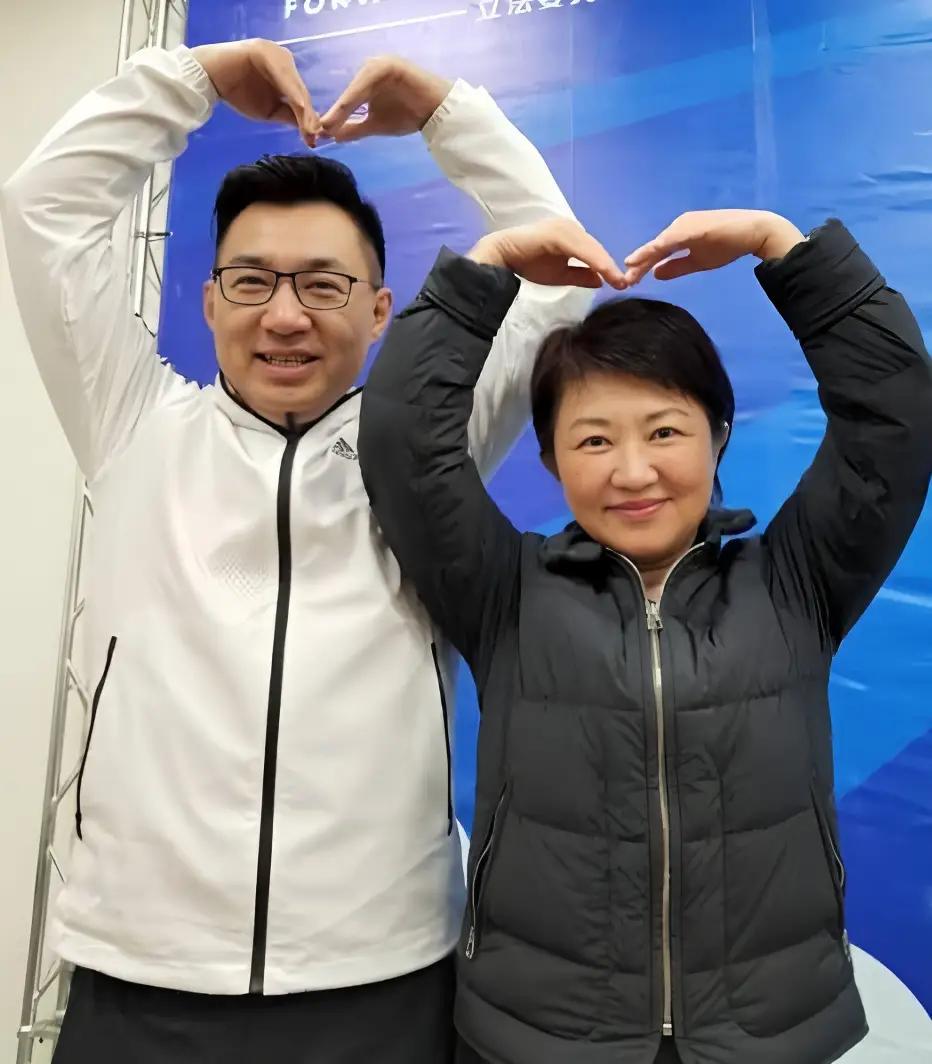 高手过招！招招致命！今天你狠狠打我脸。明天我直接断你的仕途！不得不说。