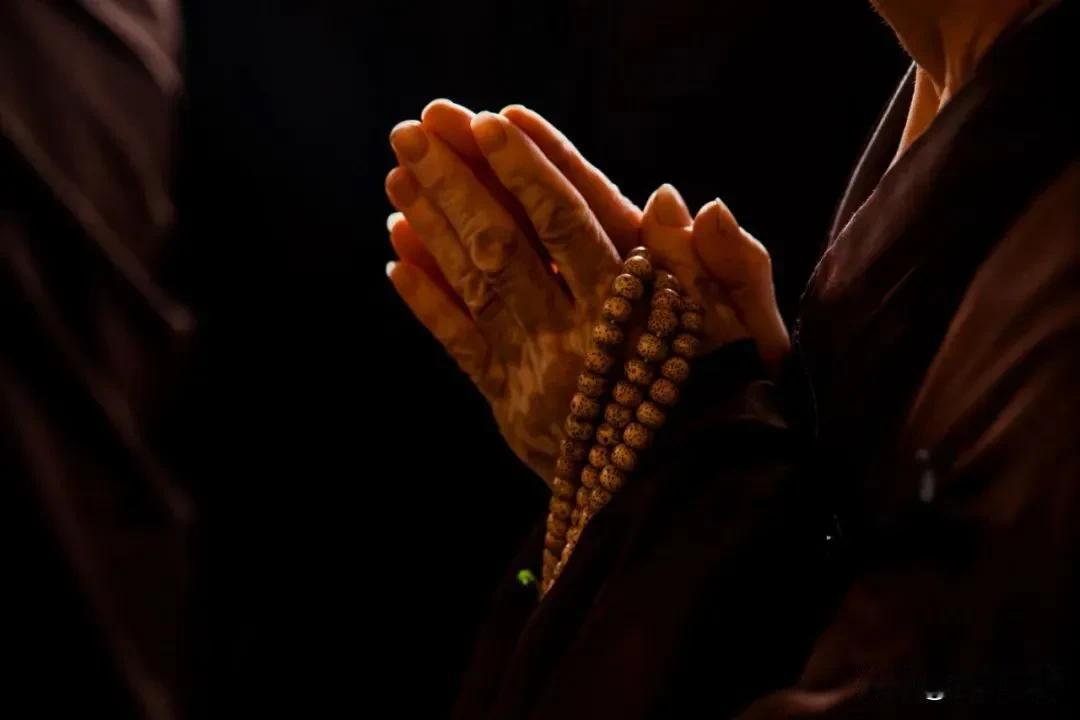 人一旦有了执着，就会有相应的情志，如果这样的情志不得到疏通，就会久积成疾。世