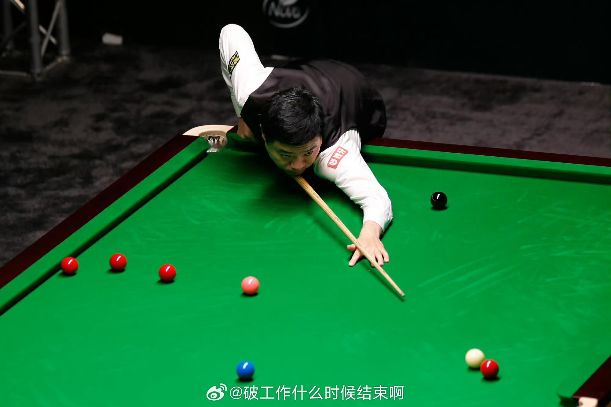📢丁俊晖晋级沙特大师赛16强📍【2025沙特阿拉伯斯诺克大师赛】32进16
