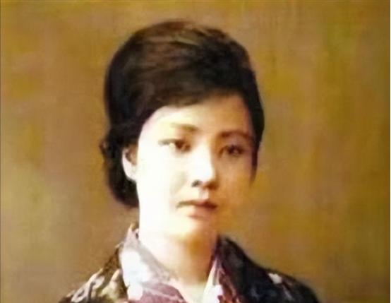 🌞1928年，日本富家女不顾家人反对，远嫁数学家苏步青。哪料，日军侵华期间