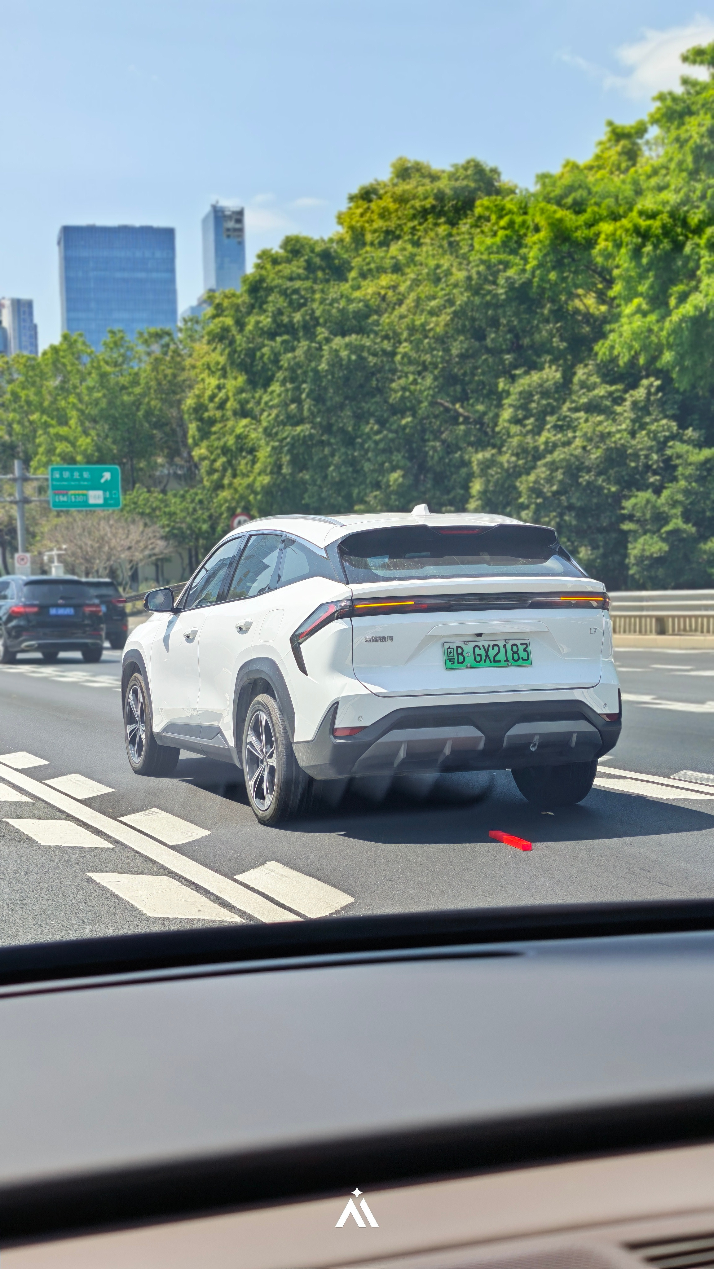 没见过车出问题以后，三脚架放那么近的，还是放的三脚架套深圳·笔架山公园