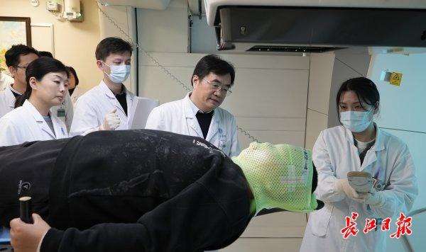 全国首台！只杀癌胞胎不伤好细胞，武汉这座癌症“大杀器”正式启用协和医院的质子