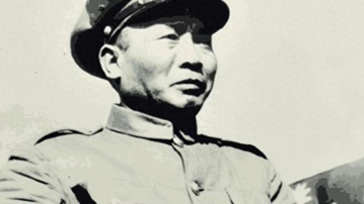 1954年，56岁的汤恩伯躺在手术台上，腹腔被打开的瞬间，日本医生倒吸一口凉气—