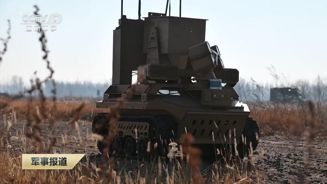 反无人机无人战车伴随作战，攻防体系更加均衡。