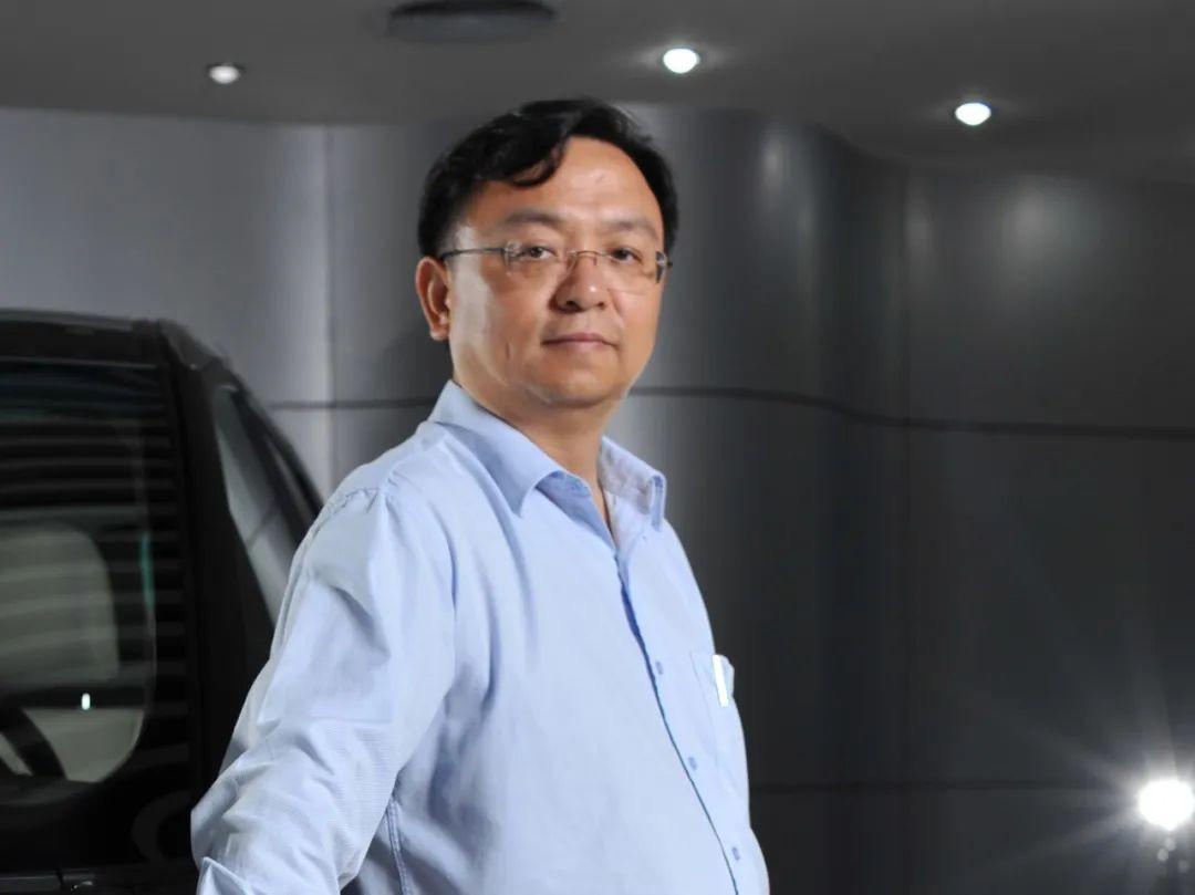 俞敏洪曾问王传福：＂你的公司为什么要取名叫比亚迪？＂如今满大街跑的比亚迪，谁不