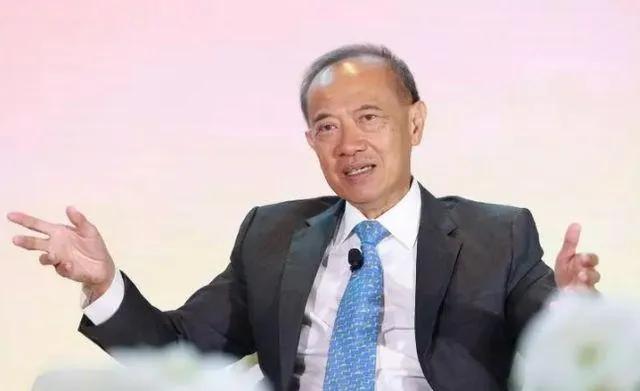 新加坡华裔前外交部长杨荣文声称，外国人来到印度时往往会产生一种熟悉而舒适的感觉，