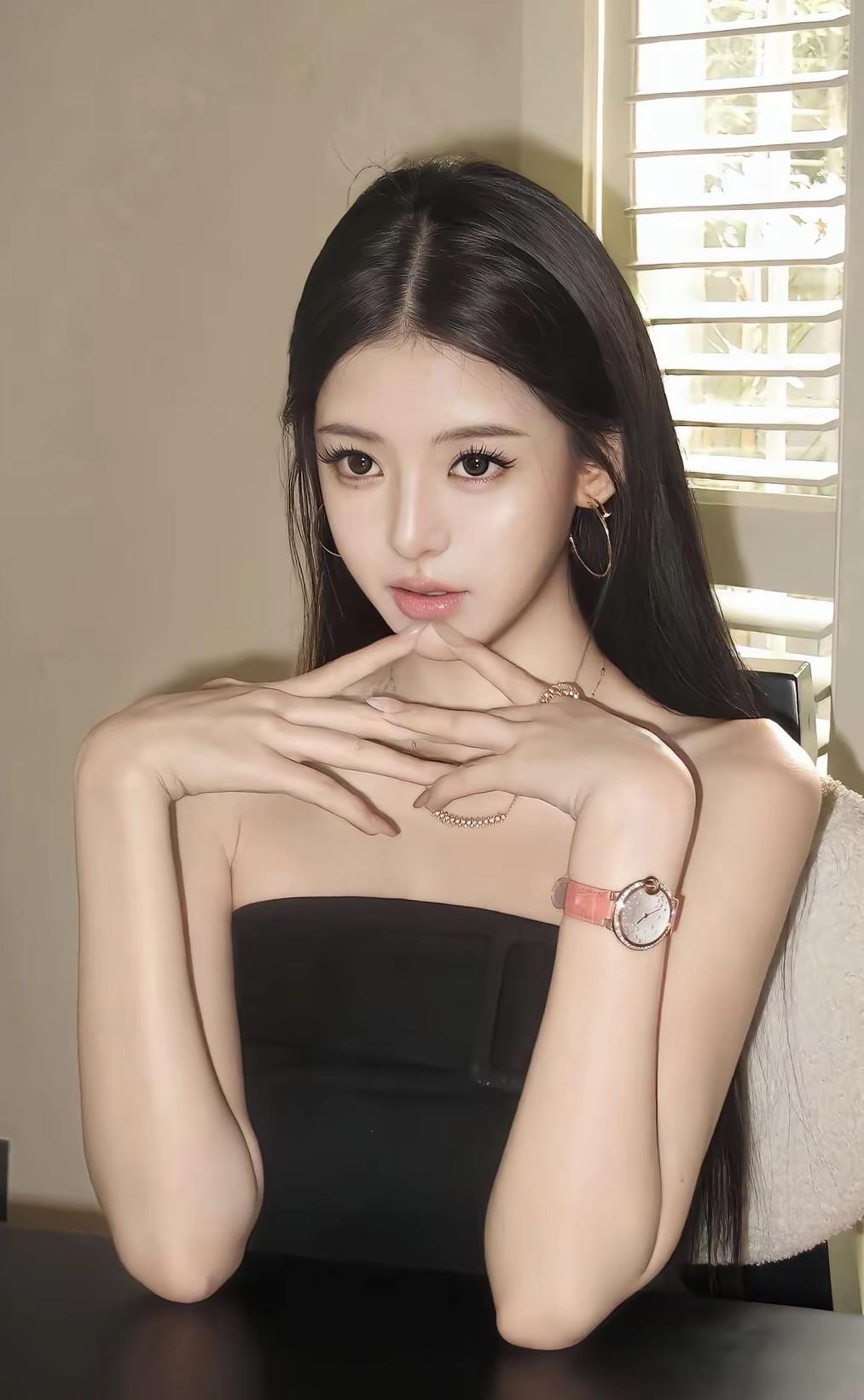 什么样的标准堪称是美女美女一定要长相好看，身材比例好，性格温柔开朗活泼可爱大方得