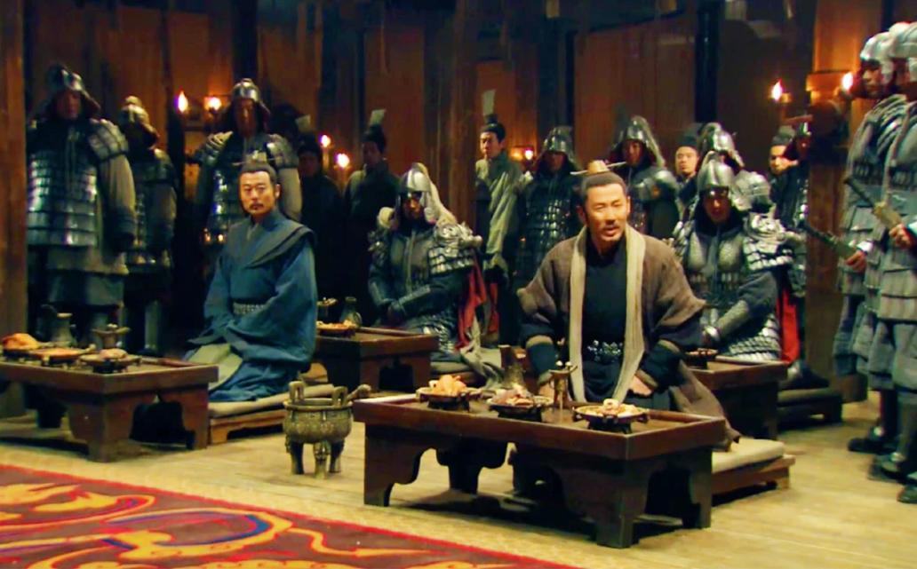鸿门宴最凶险的，不是史书明写的刀斧手，而是项羽本人坐在帐中。没有摔杯，没有追杀，
