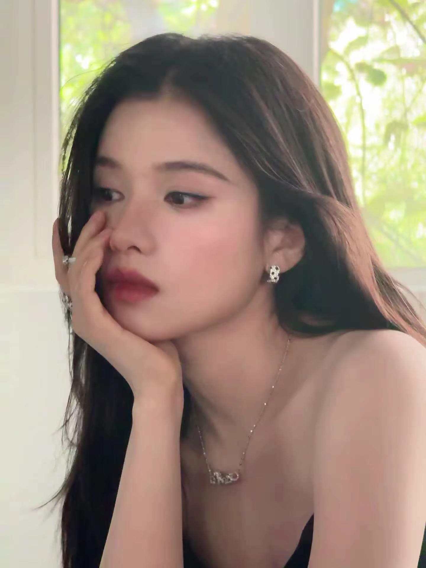 完全女娲得意之作张婧仪