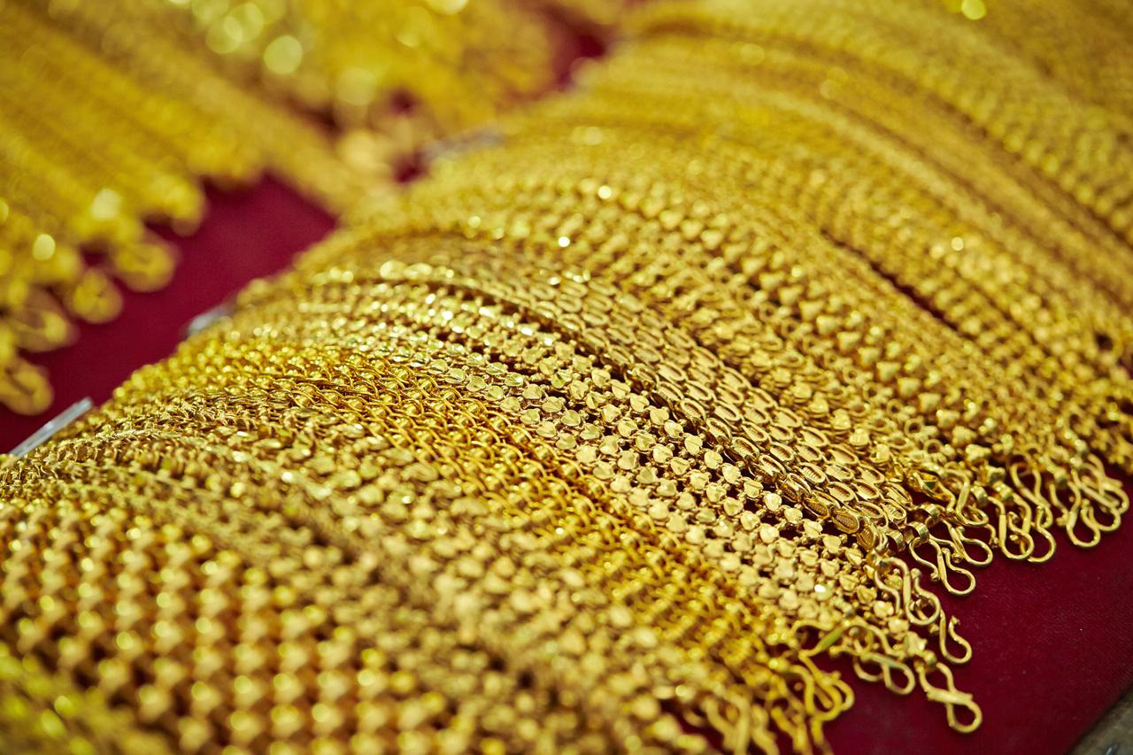 黄金涨价，第一批受害者真出现了。1月29日深夜有人被“金价还会涨”“现在不买更贵