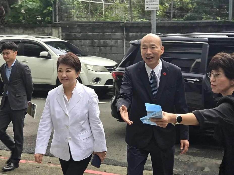 赵少康：秃子、汉子、燕子应再集结纳入蒋万安拉抬选情韩国瑜、蒋万安、卢秀燕三