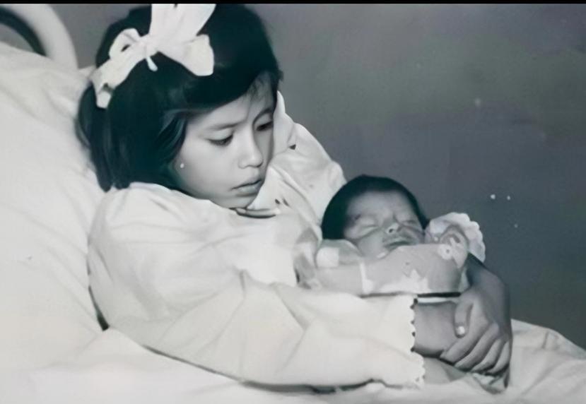 1939年，秘鲁一5岁小女孩因肚子疼被送医院，医生竟说她已怀孕7个月，父母不信，