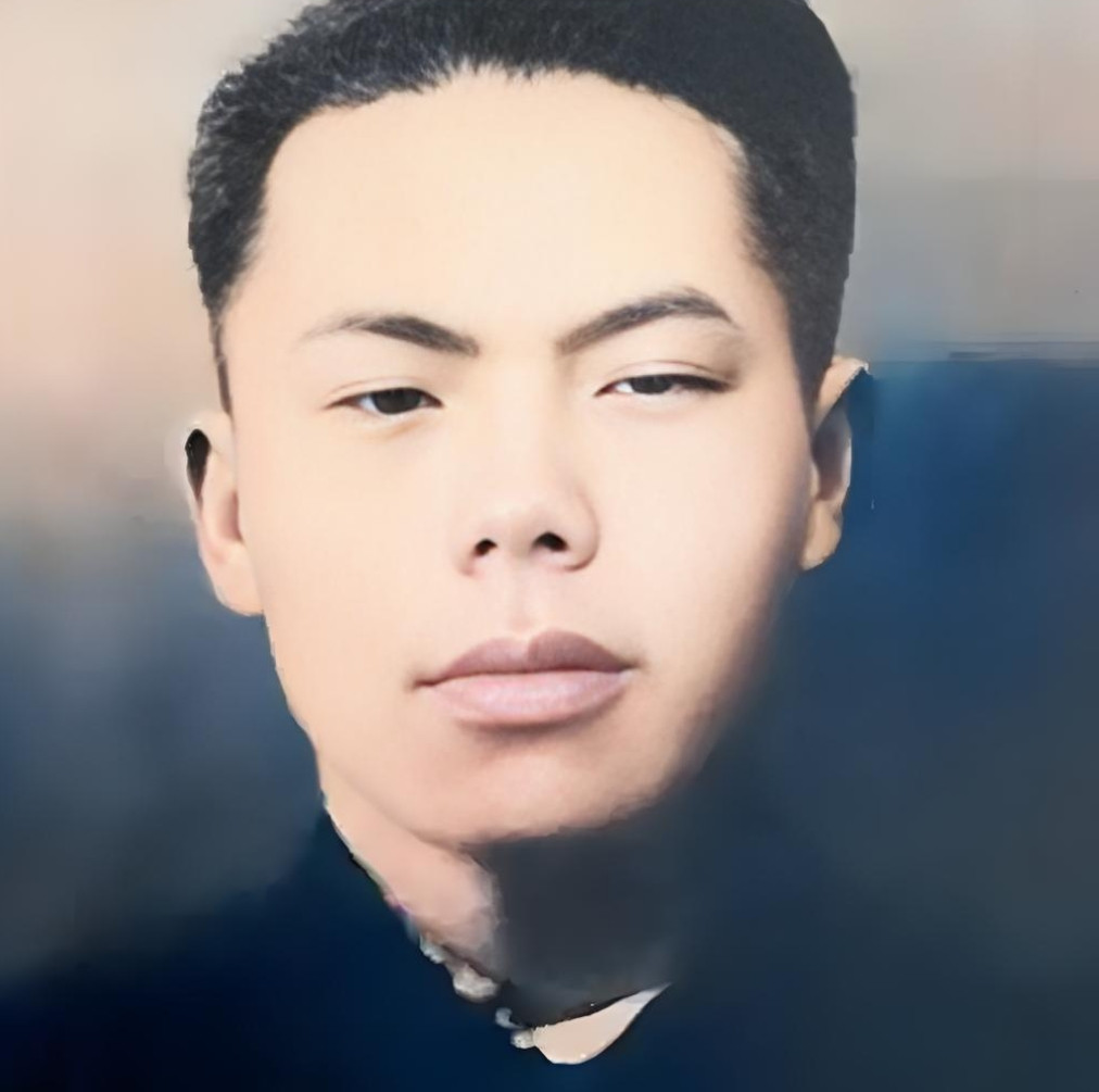 1952年，志愿军战士们都在睡觉，一战士由于睡不着便跑出去巡逻。突然他心中一惊，