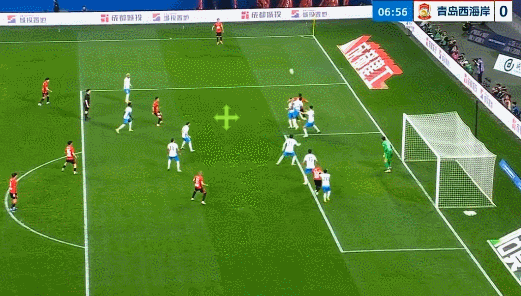 成都“姆巴佩”再进球！青岛西海岸后卫失误