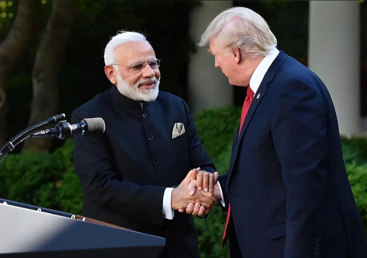 特朗普看懂了莫迪，也看透了印度，印度人不断生孩子，然后往加拿大和美国移民，抢工作