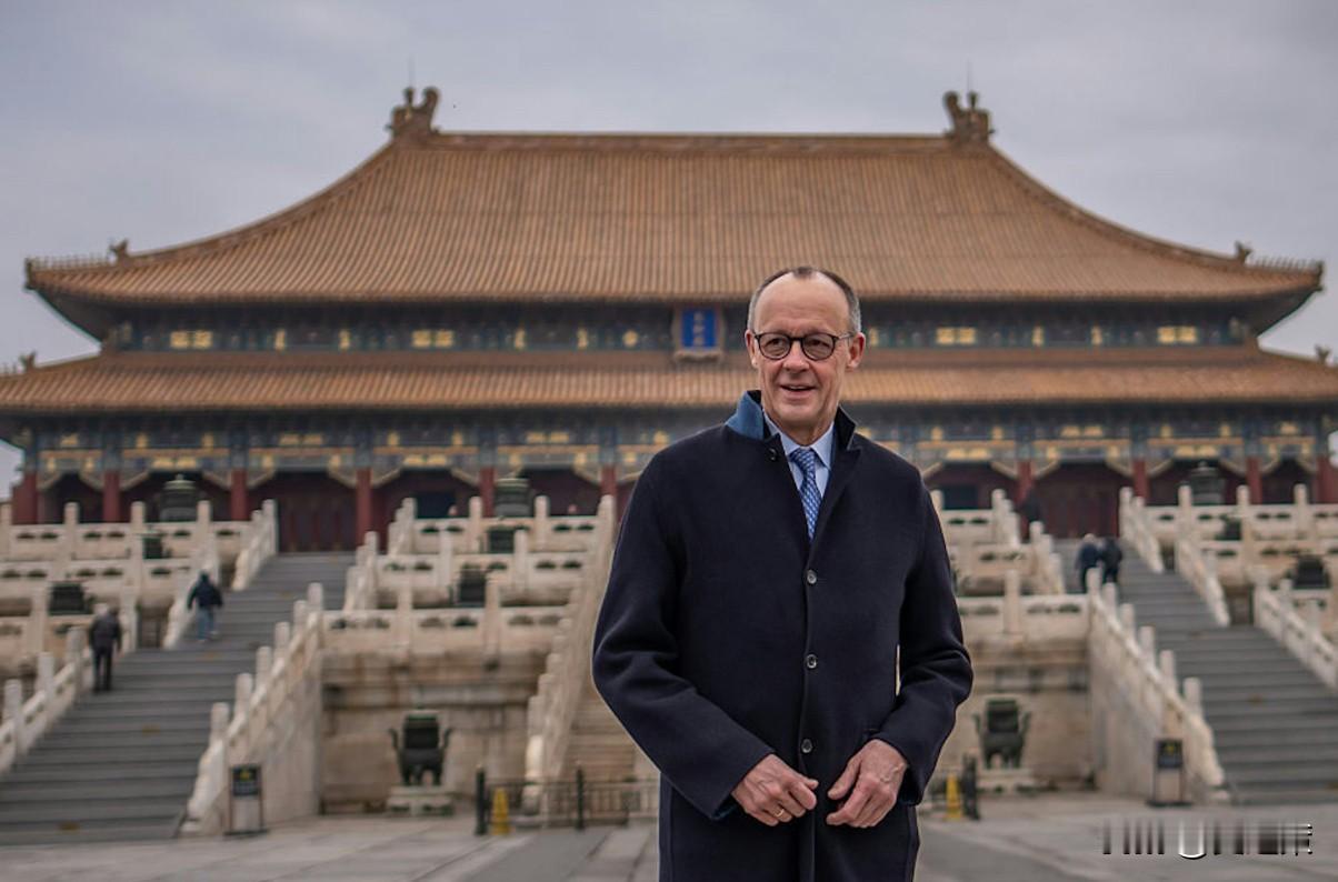 德国总理访华三次中文发帖后，俄罗斯给提了个醒：表演给中国受众看的！2月25日