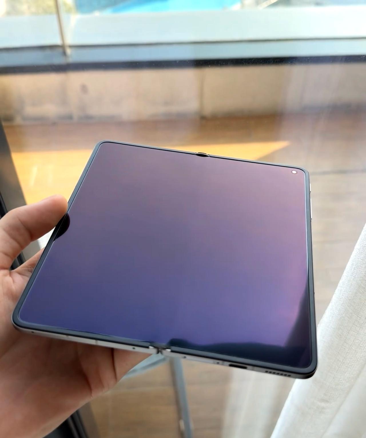 物理学不存在了…OPPOFindN6到手用的第五天，折痕太微弱了，根本不