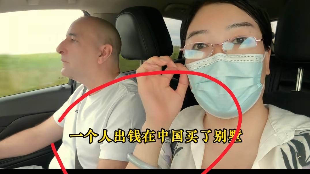 现在全网最糟心的网红就是安娴了吧！不是因为美国的房子没卖成，也不是因为山姆转1