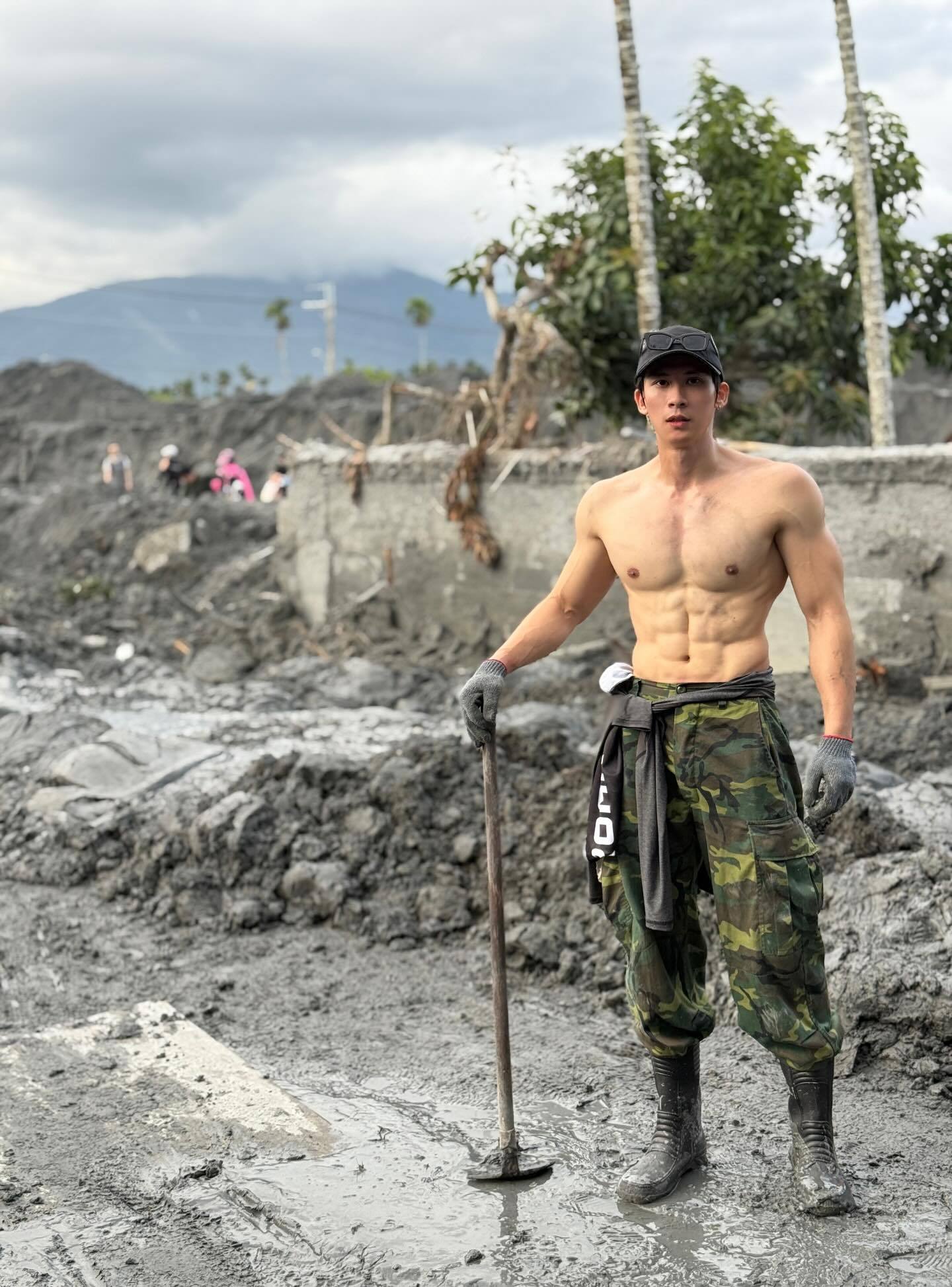 在花莲参加灾后重建的工人​​​